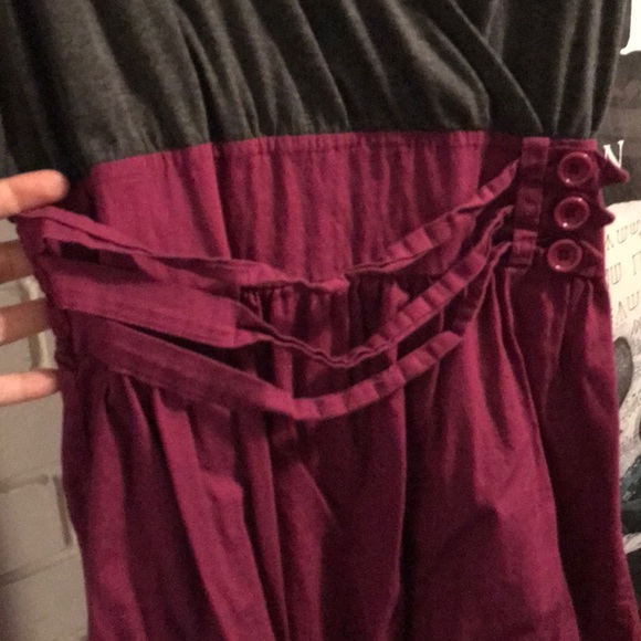 Dress - Picture 2 of 5